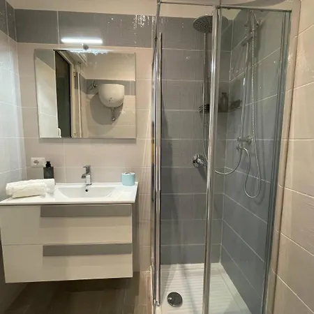 De Gasperi House 11 *